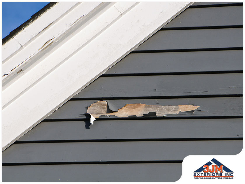 How to Deal With Siding Storm Damage