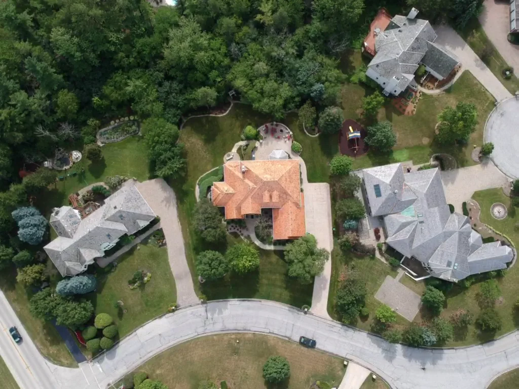 Modern roofing. Cedar roofing.